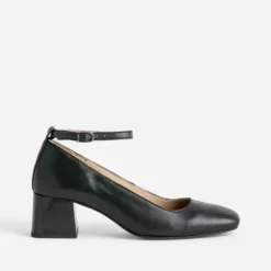 Babies noire en cuir