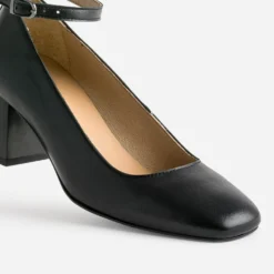 Babies noire en cuir
