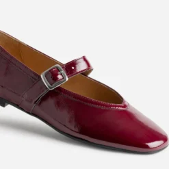 Babies rouge foncé cuir verni