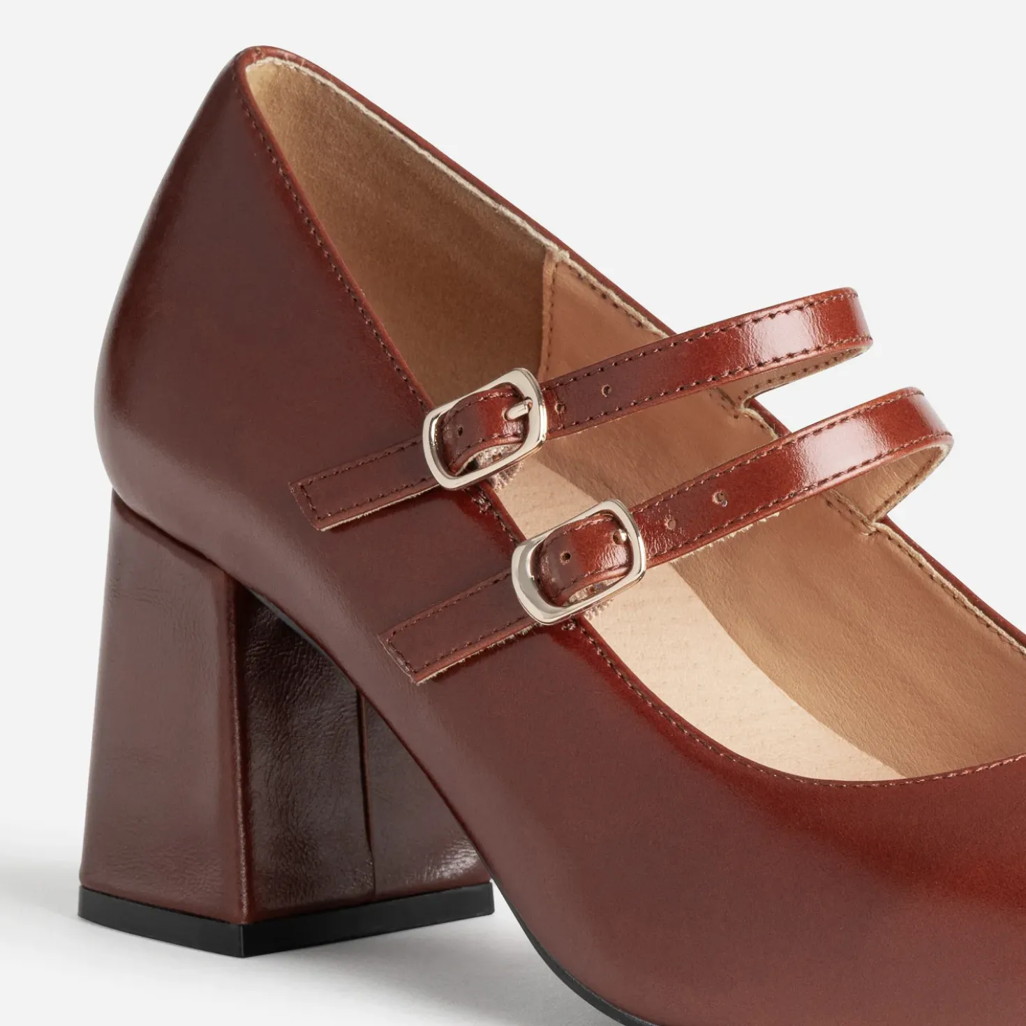 Babies à talon cognac cuir