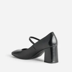 Babies à talon noire cuir