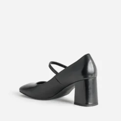 Babies à talon noire cuir