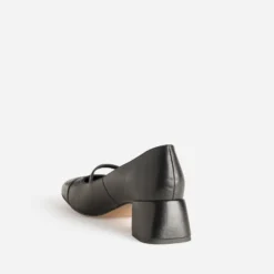 Babies à talon noire cuir bout verni