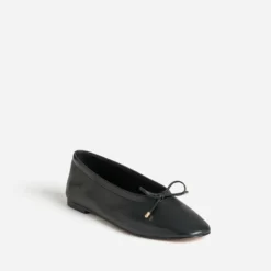 Ballerine noire cuir