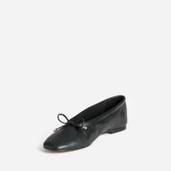 Ballerine noire cuir
