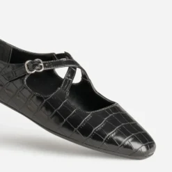 Ballerine noire embossage effet croco