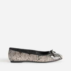 Ballerine noire imprimé effet python