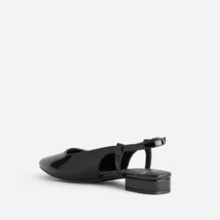 Ballerine slingback noire vernie