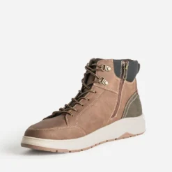Basket cognac avec découpes