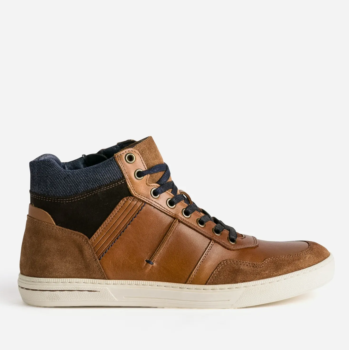 Basket cognac cuir à découpes