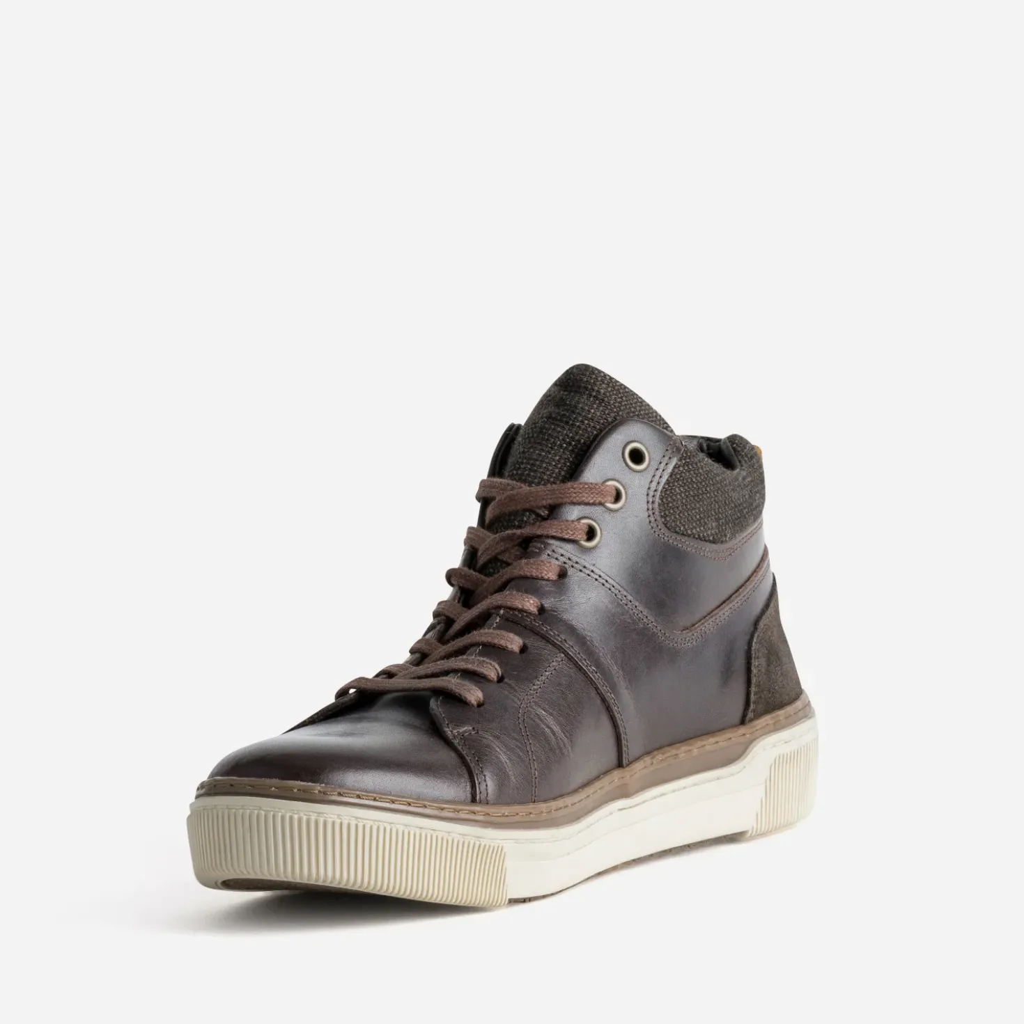 Basket marron cuir
