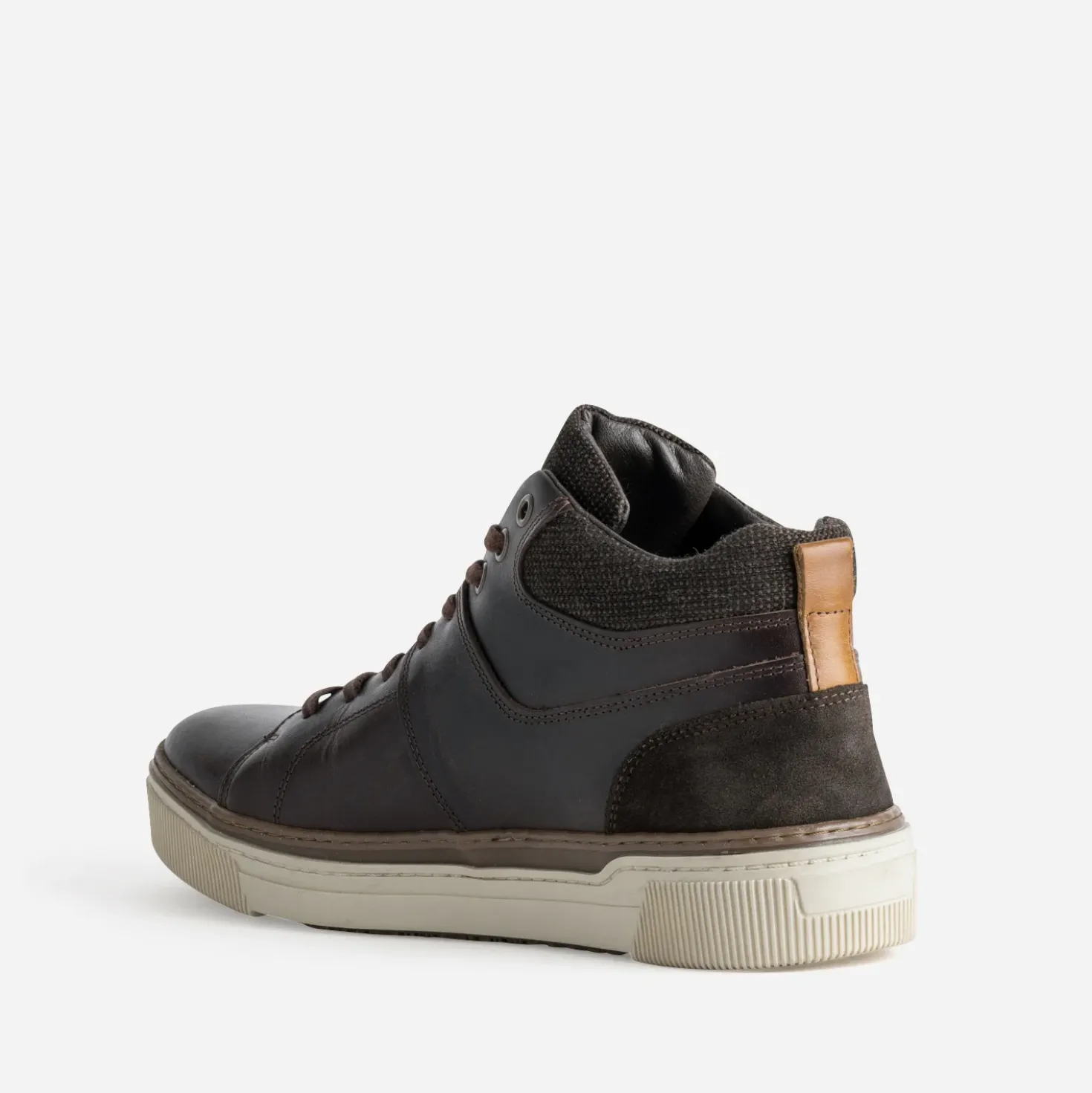 Basket marron cuir