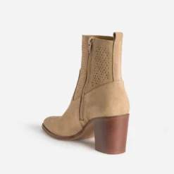Boots beige cuir velours tige ajourée