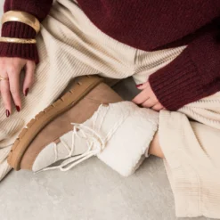 Boots beige et écru fourré bi-matière