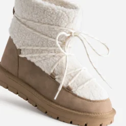 Boots beige et écru fourré bi-matière