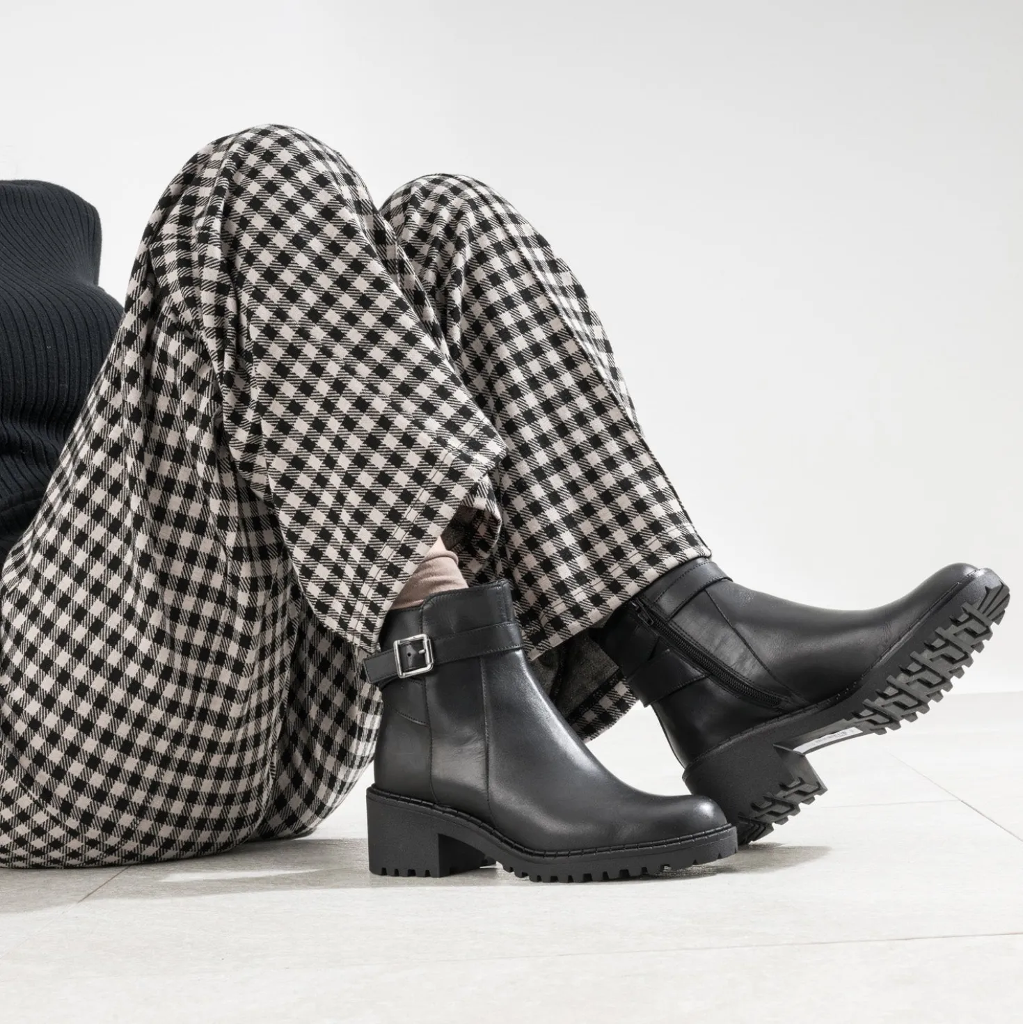 Boots éco-conçu noir cuir à semelle crantée