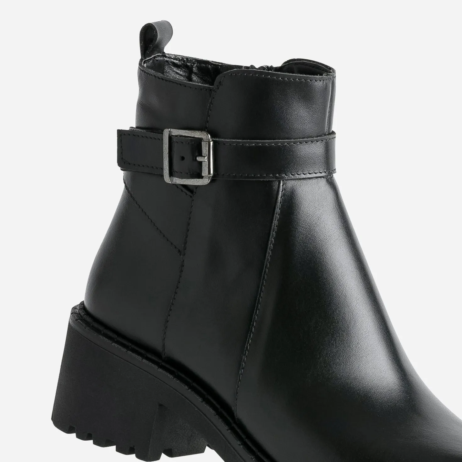 Boots éco-conçu noir cuir à semelle crantée