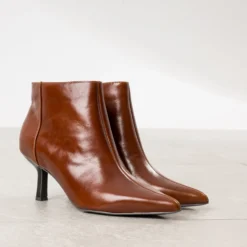 Boots cognac cuir kitten-heel