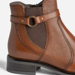 Boots cognac en cuir détail effet python