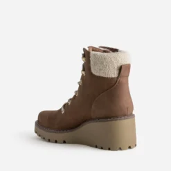Boots compensés marron esprit montagne