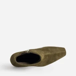 Boots kaki cuir velours talon incurvé