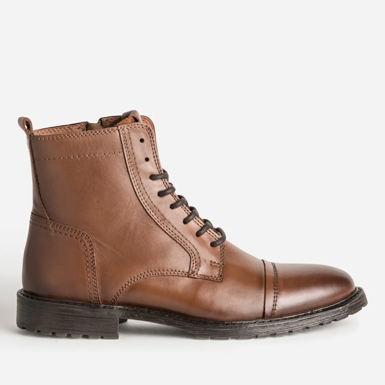 Boots lacet cognac cuir bout droit