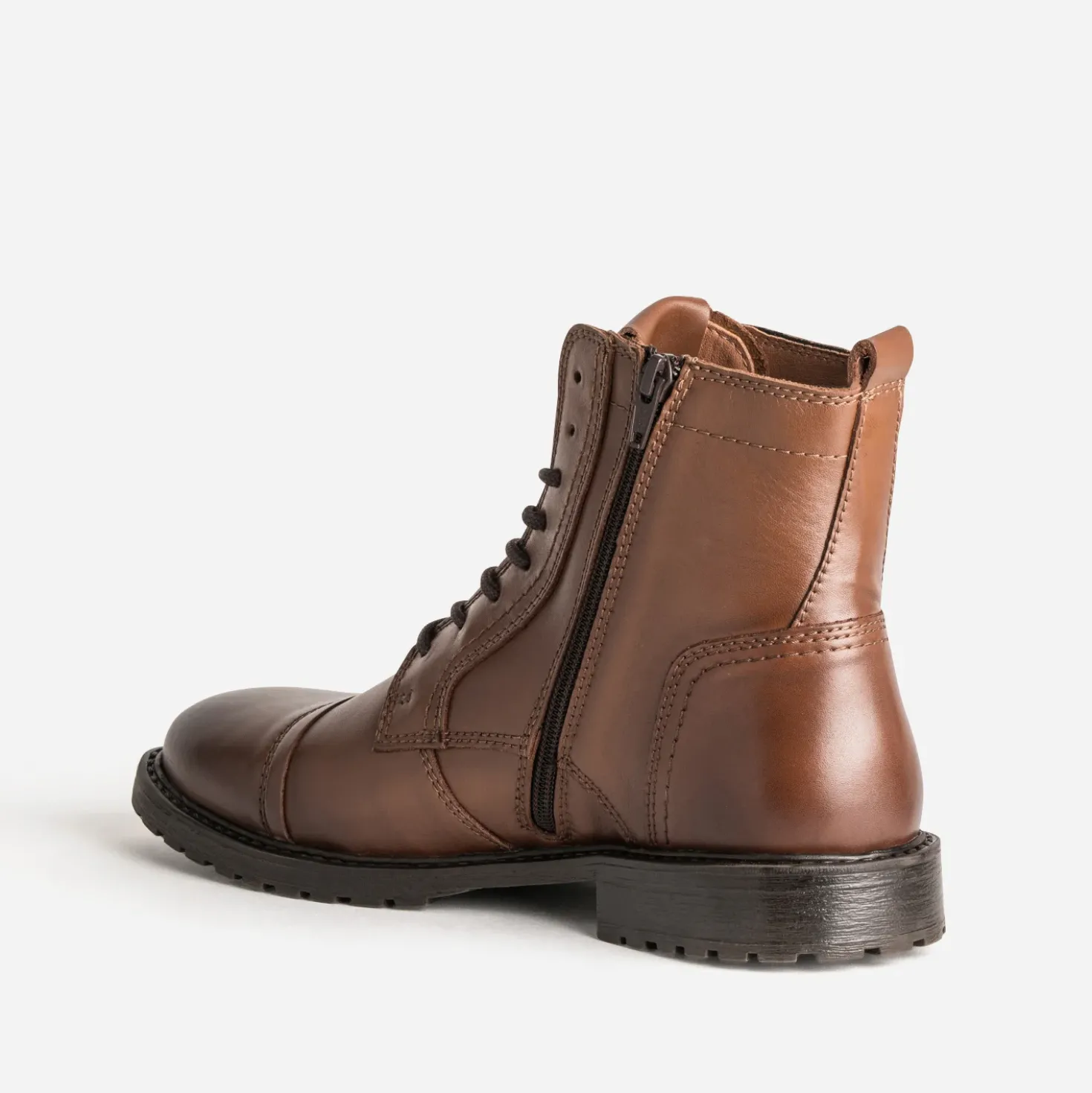 Boots lacet cognac cuir bout droit