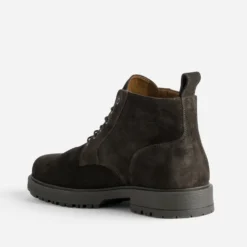 Boots lacet marron cuir velours