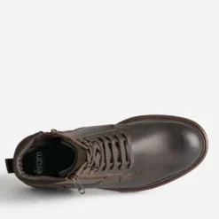 Boots à lacet marron en cuir à semelle cranté