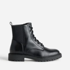Boots lacet noir