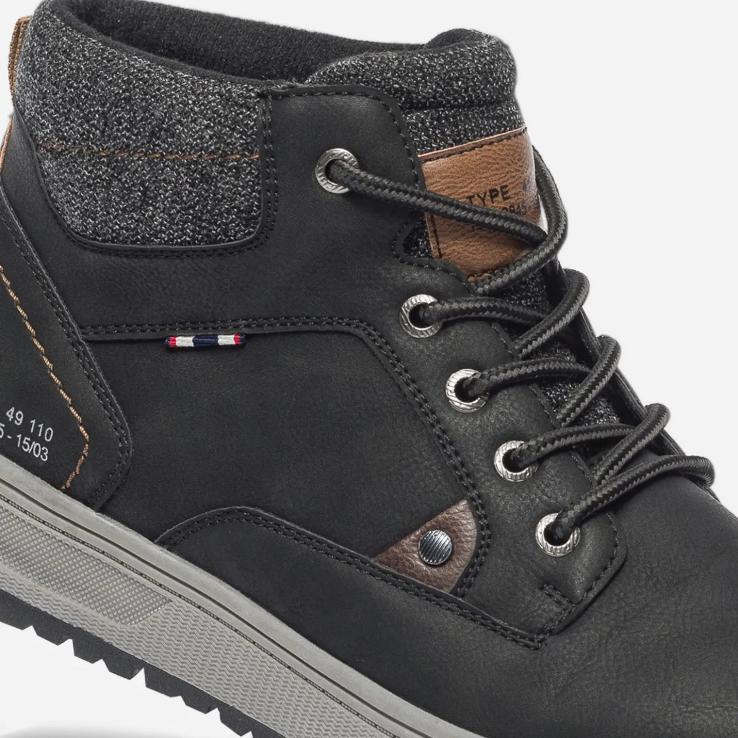 Boots à lacet noir avec col textile