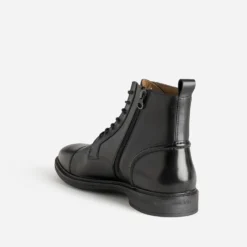 Boots à lacet noir cuir