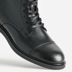 Boots à lacet noir cuir bout droit