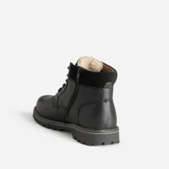 Boots à lacet noir cuir semelle crantée