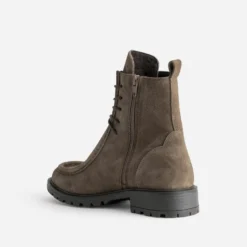 Boots à lacet taupe cuir velours semelle crantée