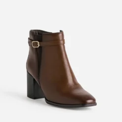 Boots marron en cuir à talon