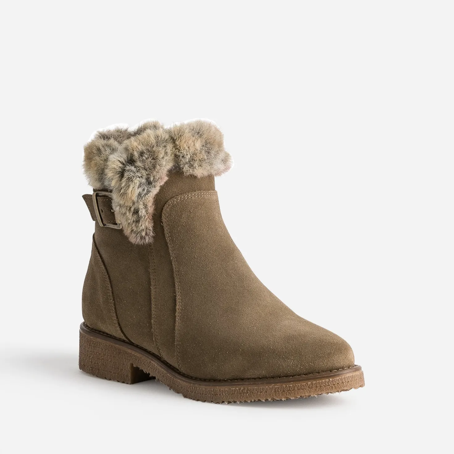Boots marron en cuir velours fourré