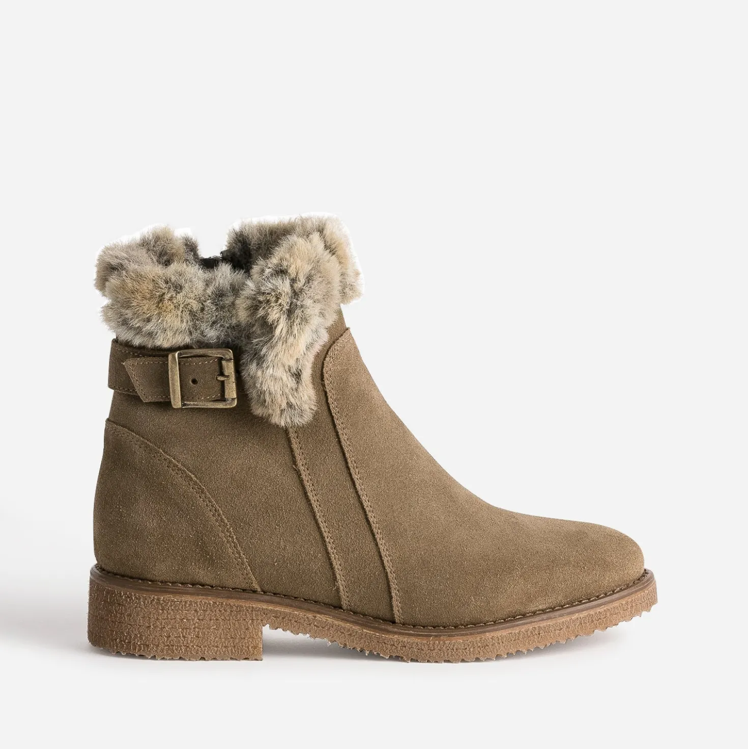 Boots marron en cuir velours fourré