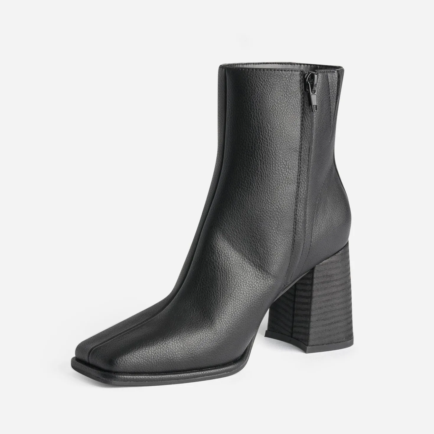Boots noir éco-conçu à bout carré