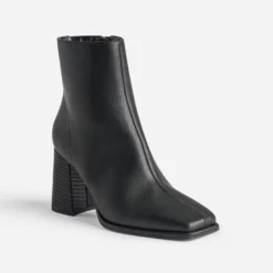 Boots noir éco-conçu à bout carré