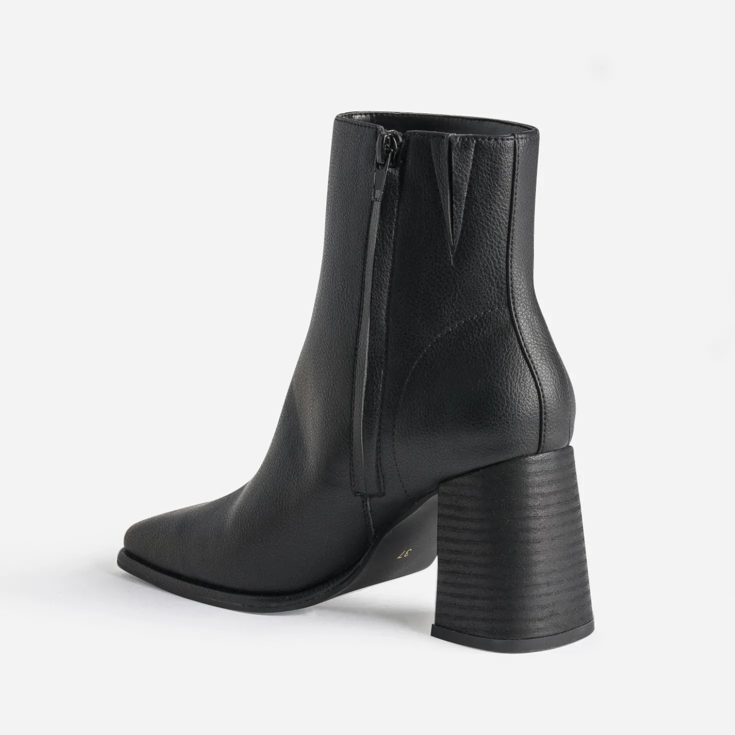 Boots noir éco-conçu à bout carré