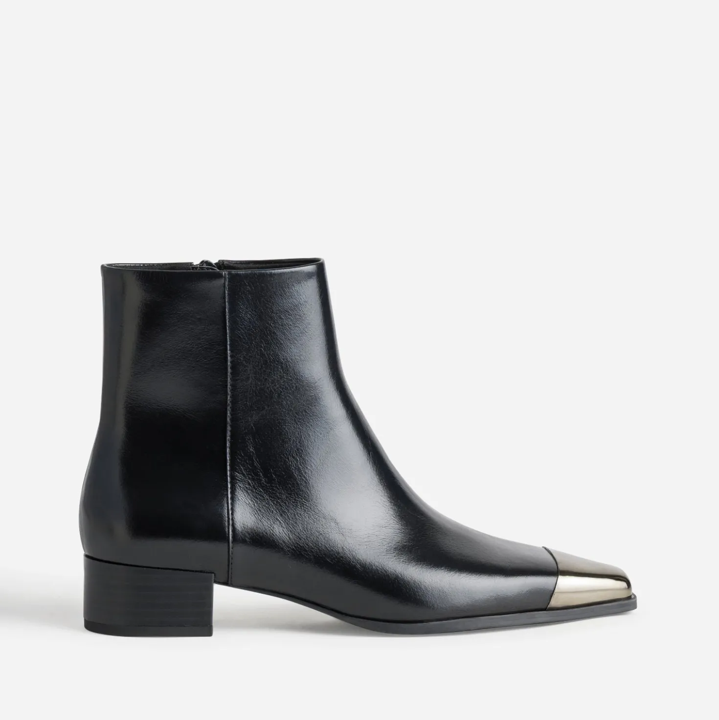 Boots noir cuir bout métallisé