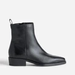 Boots noir cuir bout pointu