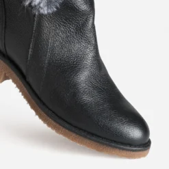Boots noir cuir bride et tige fourrée