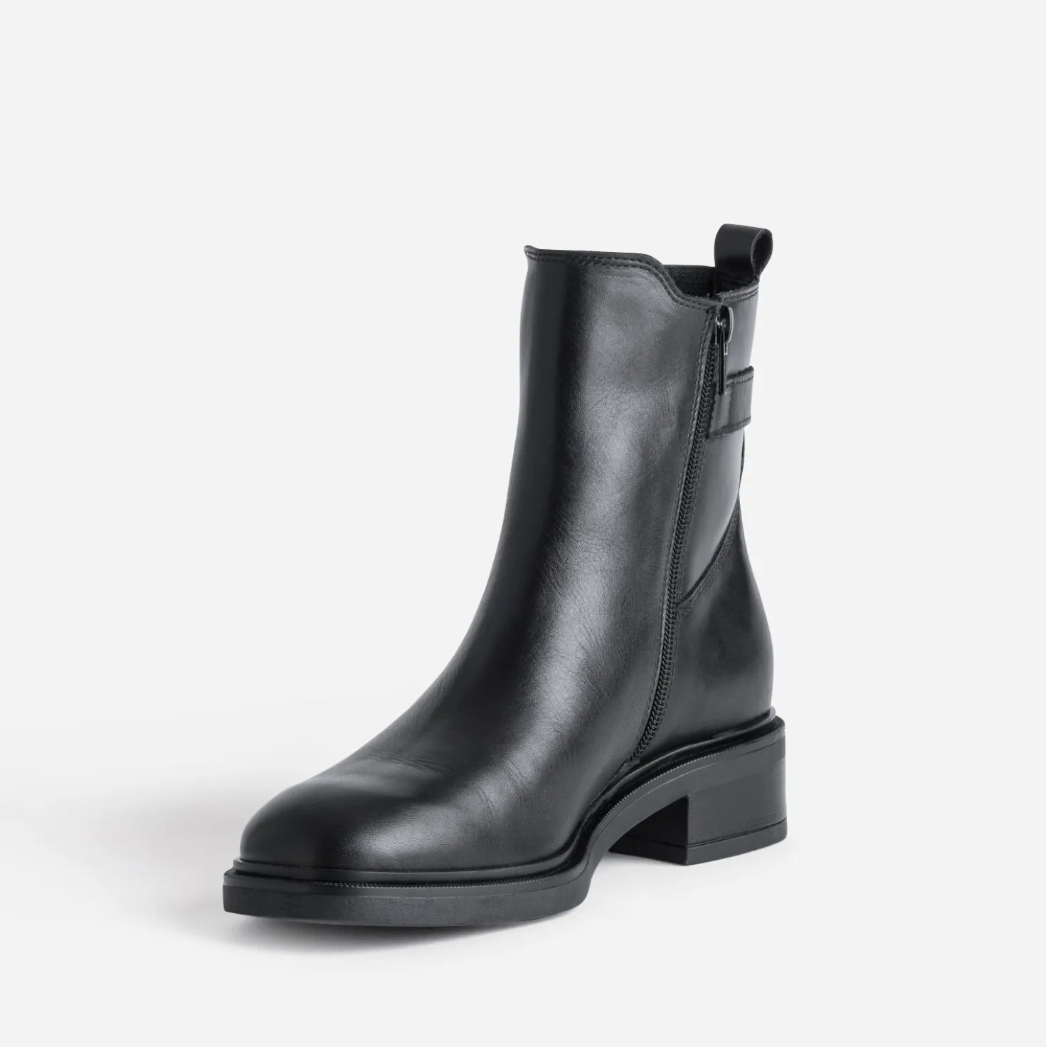 Boots noir cuir décor boucle