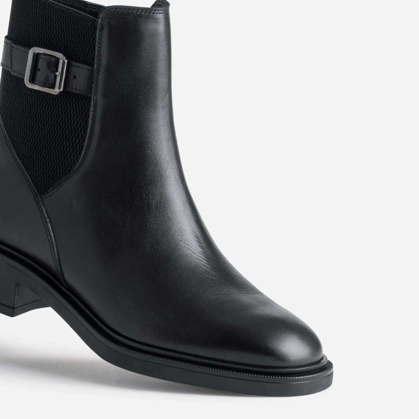 Boots noir cuir décor boucle