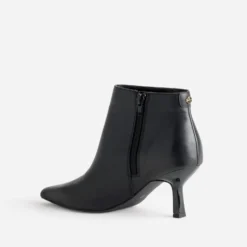 Boots noir cuir kitten-heel