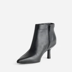 Boots noir cuir kitten-heel