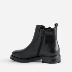 Boots noir cuir patte fantaisie