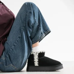 Boots noir cuir velours fourré semelle plateforme
